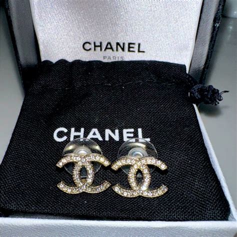 chanel boucles oreilles|authentic Chanel cc earrings.